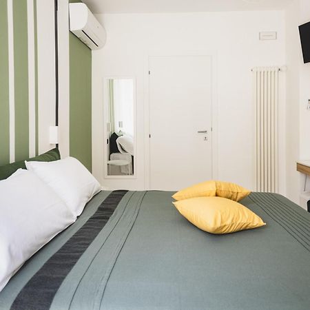 Piazza Verdi B&B วาสโต ภายนอก รูปภาพ